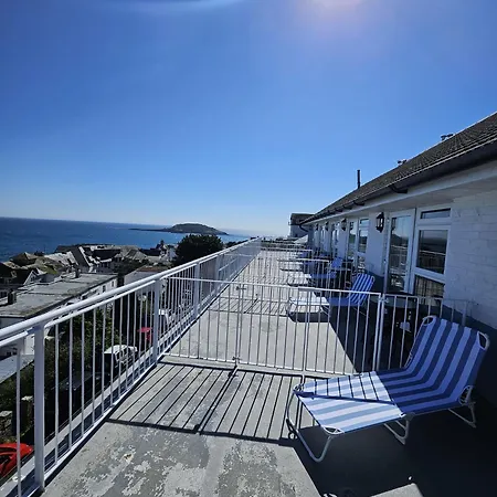 Fieldhead Hotel, ホテル 4*